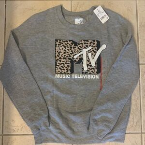 NWT MTV leopard print logo super soft gray sweatshirt, size XS.